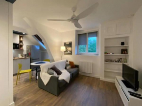Le Beauvoir - appartement dans maison classée, jardin, parking